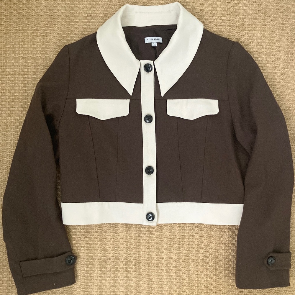 NWOT PETITE STUDIO chocolate brown and block cream cropped light spring jacket